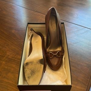 Talbots Burnished Cognac heels in box